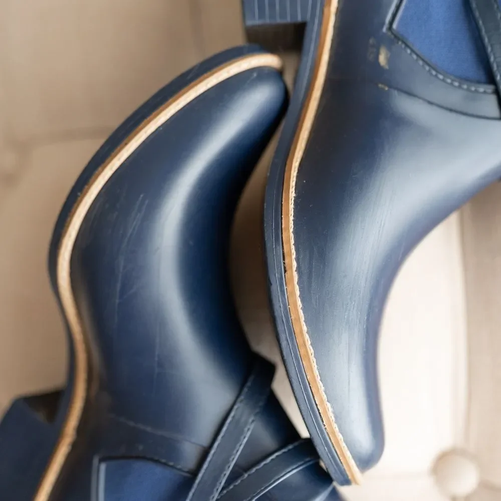 Women’s Bernardo Peony Navy Blue Rain‎ Boots size 6/7